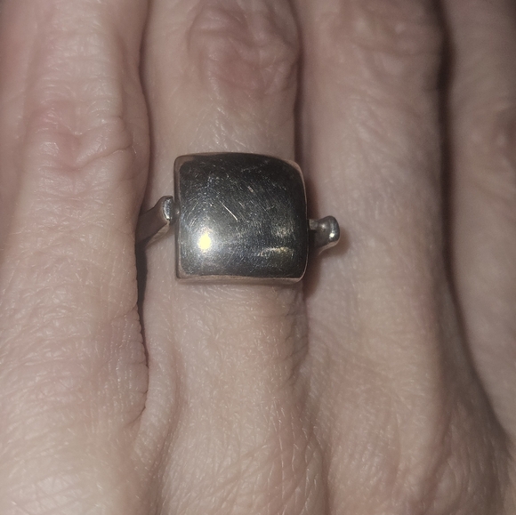 VINTAGE STERLING SET. BANGLE& RING W/THICK,SOLID SQUARE CENTER.RING SPINS!FAB!♡ - Picture 3 of 10